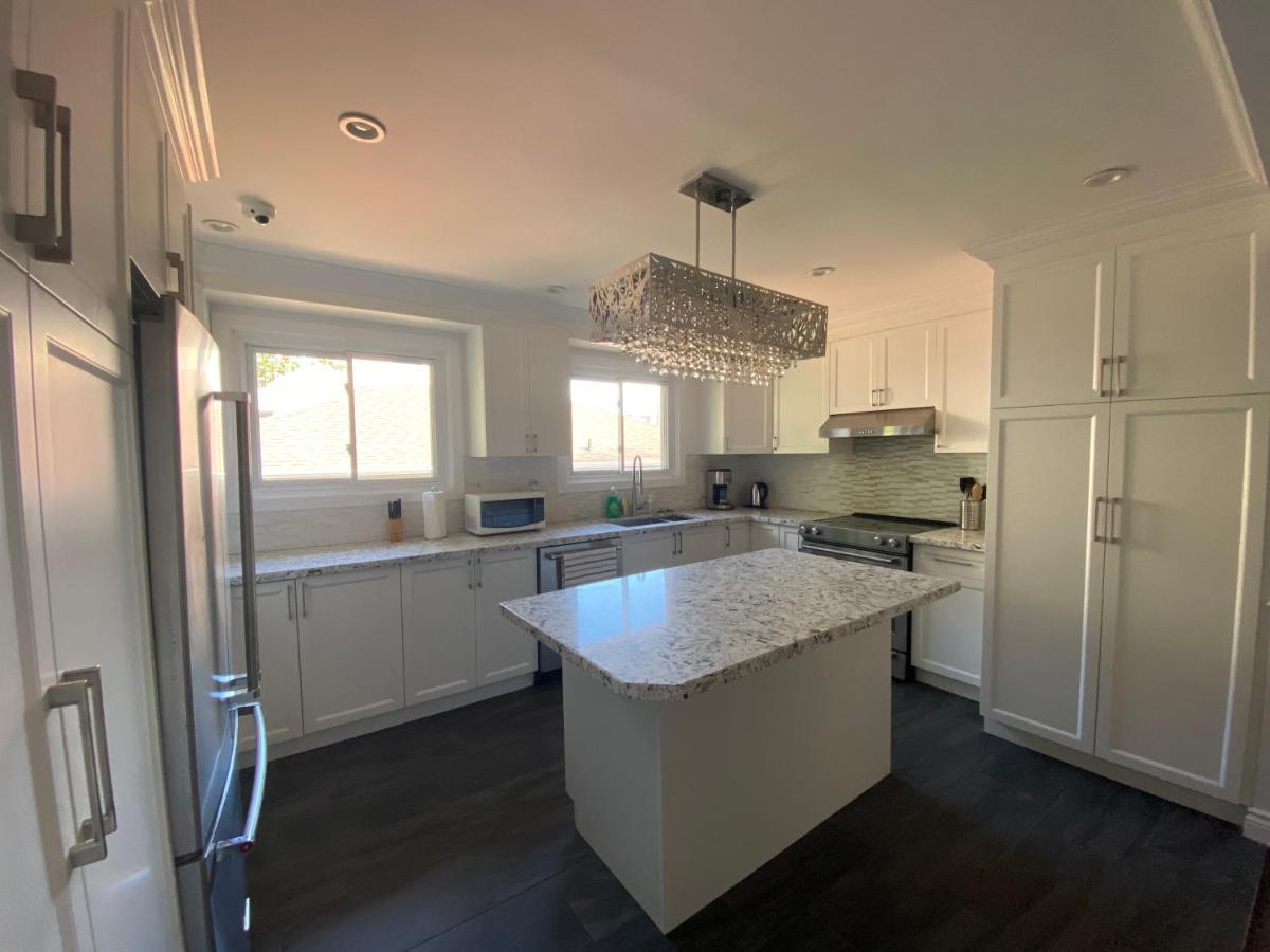 טורונטו Yonge And Finch Subway !P Cozy & Quiet Private Bdr With Private Bathroom מראה חיצוני תמונה